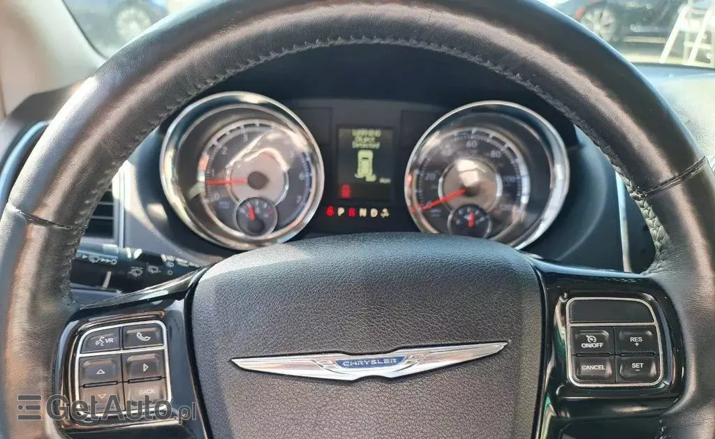 CHRYSLER Town & Country 