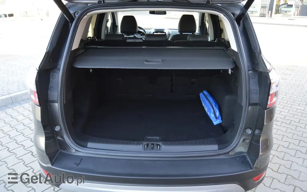 FORD Kuga 1.5 EcoBoost 2x4 Titanium