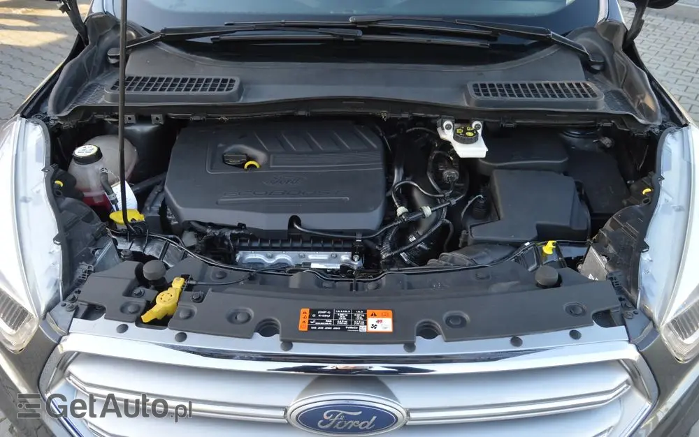FORD Kuga 1.5 EcoBoost 2x4 Titanium