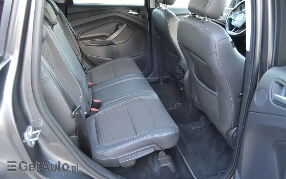 FORD Kuga 1.5 EcoBoost 2x4 Titanium