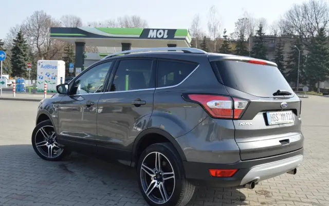 FORD Kuga 1.5 EcoBoost 2x4 Titanium