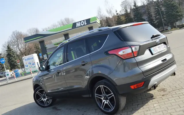 FORD Kuga 1.5 EcoBoost 2x4 Titanium