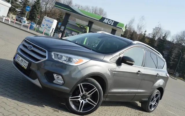 FORD Kuga 1.5 EcoBoost 2x4 Titanium