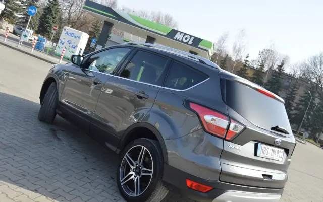 FORD Kuga 1.5 EcoBoost 2x4 Titanium