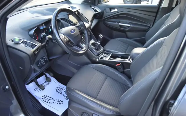 FORD Kuga 1.5 EcoBoost 2x4 Titanium