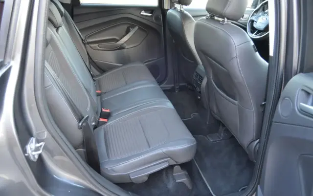 FORD Kuga 1.5 EcoBoost 2x4 Titanium