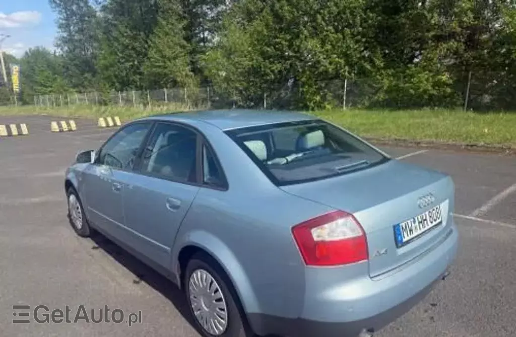 AUDI A4 