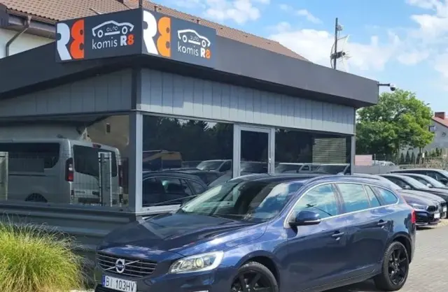 VOLVO V60 