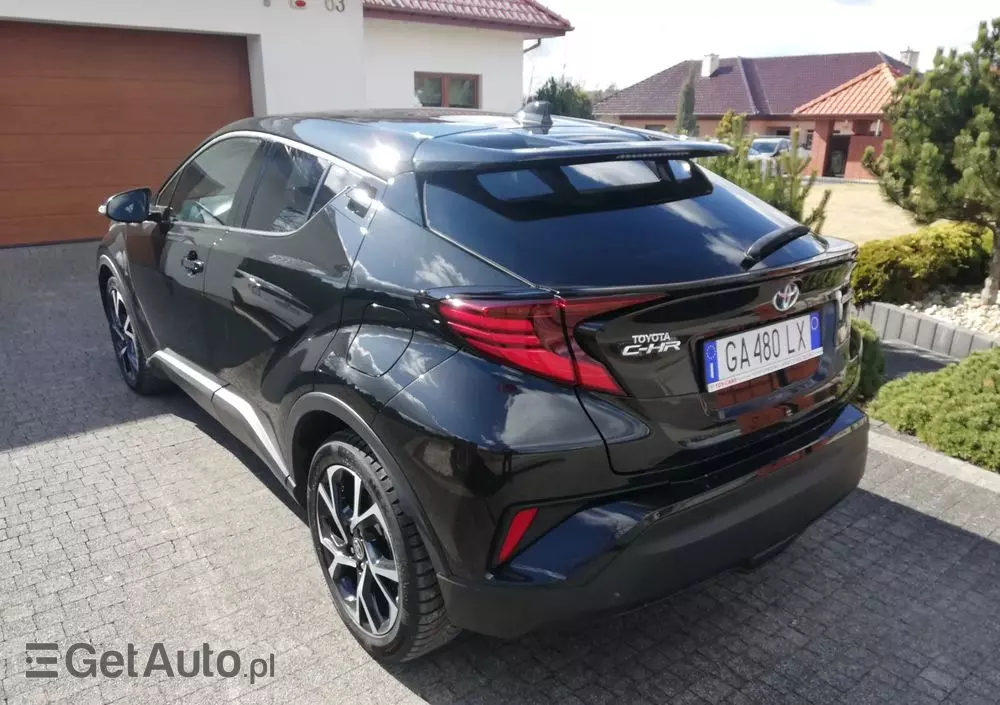 TOYOTA C-HR 