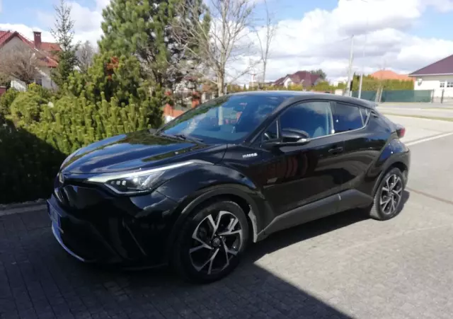 TOYOTA C-HR 