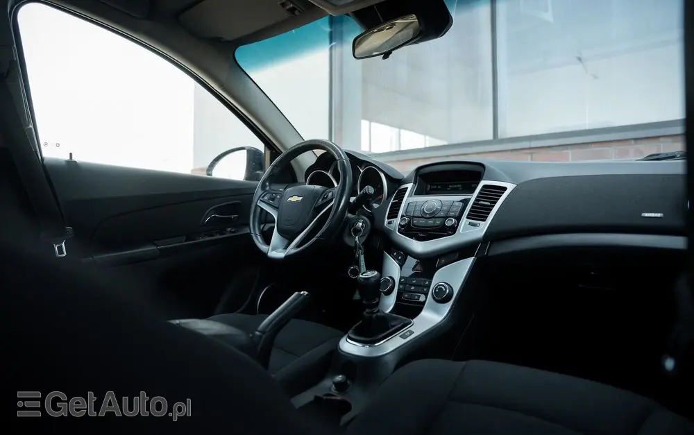 CHEVROLET Cruze 
