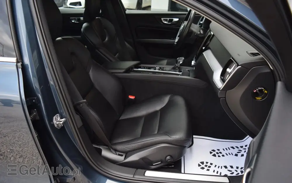 VOLVO V60 D3 Geartronic Momentum Pro