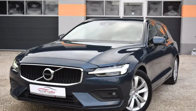 VOLVO V60 D3 Geartronic Momentum Pro