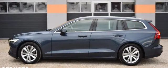 VOLVO V60 D3 Geartronic Momentum Pro
