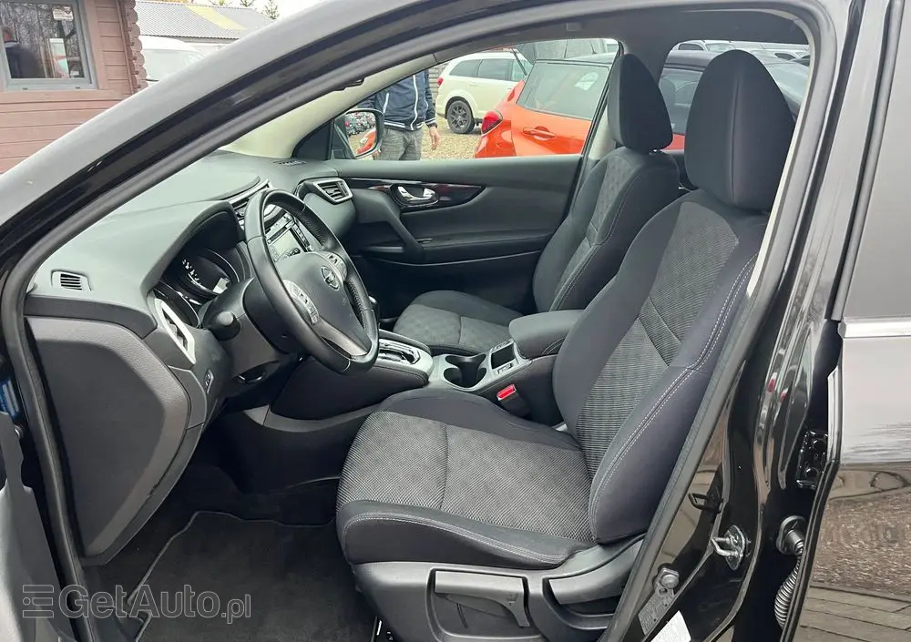 NISSAN Qashqai 1.2 DIG-T Xtronic TEKNA