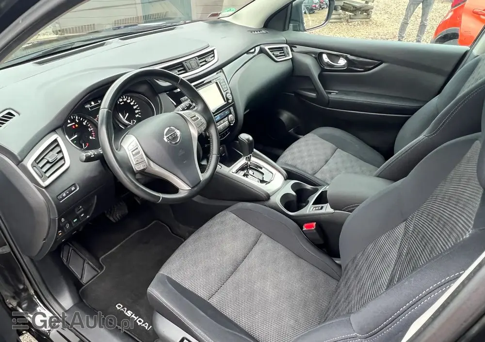 NISSAN Qashqai 1.2 DIG-T Xtronic TEKNA