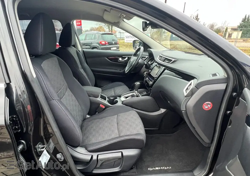 NISSAN Qashqai 1.2 DIG-T Xtronic TEKNA