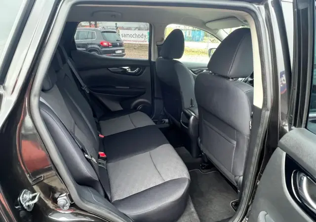 NISSAN Qashqai 1.2 DIG-T Xtronic TEKNA