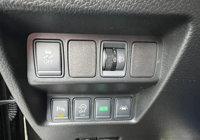 NISSAN Qashqai 1.2 DIG-T Xtronic TEKNA