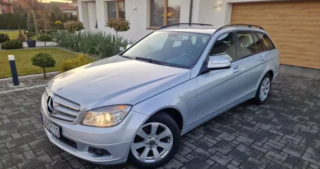 MERCEDES-BENZ Klasa C 200 CDI Classic