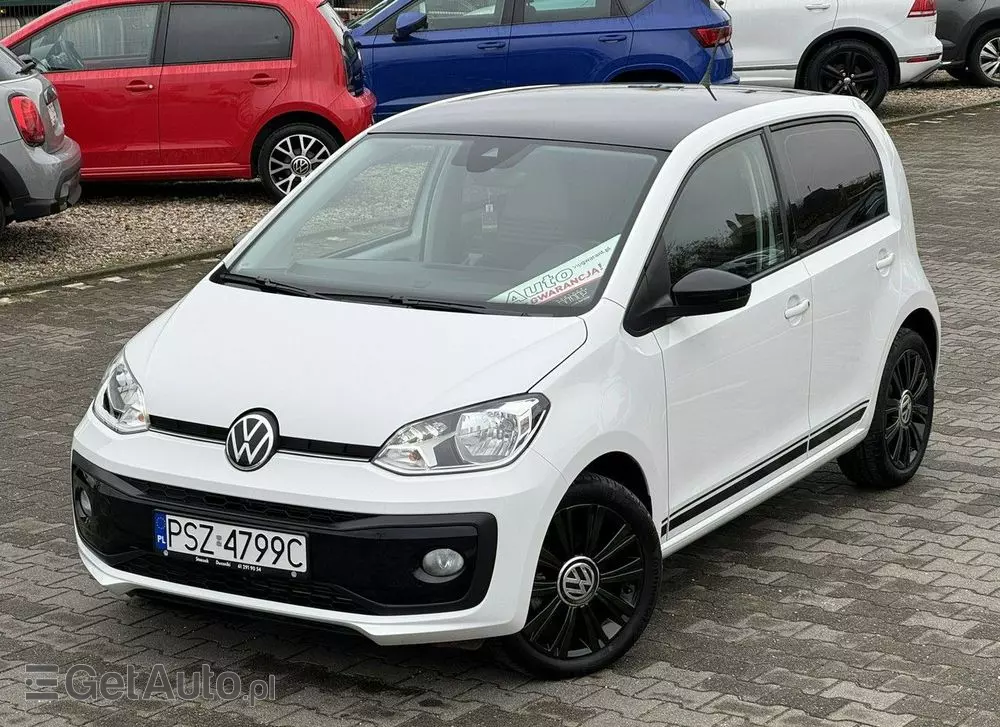 VOLKSWAGEN Up! 