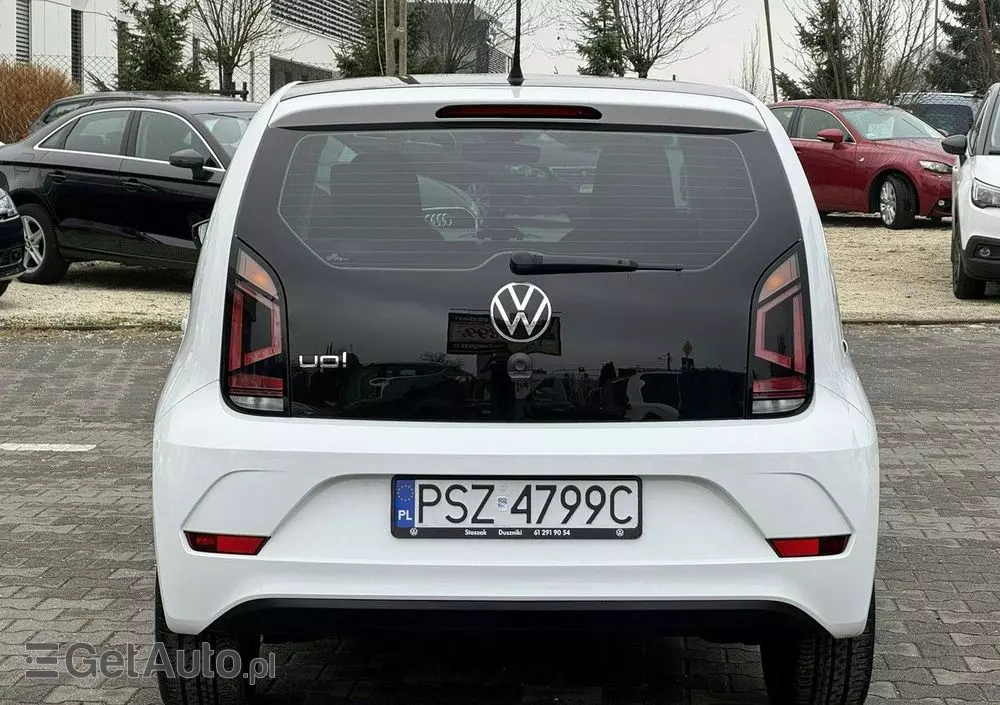 VOLKSWAGEN Up! 