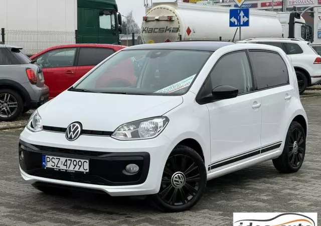 VOLKSWAGEN Up! 