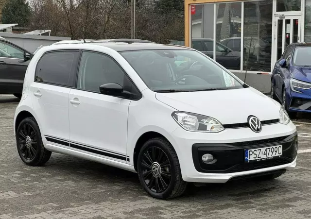 VOLKSWAGEN Up! 
