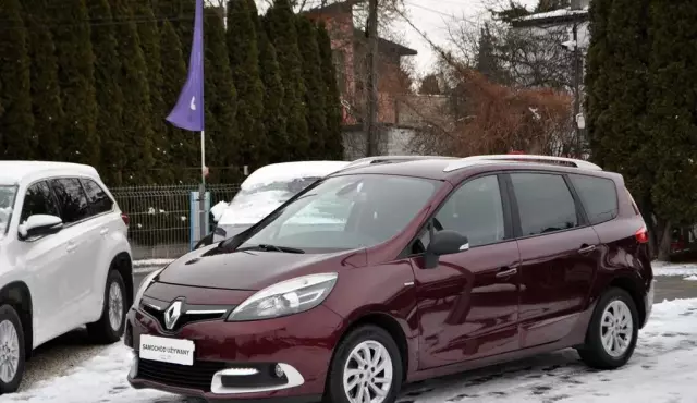 RENAULT Grand Scenic 