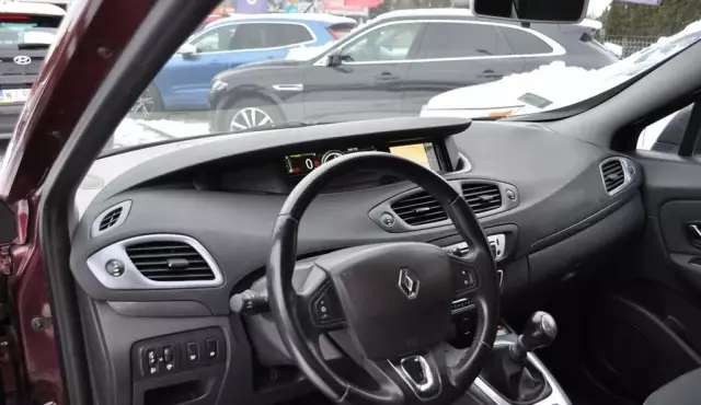 RENAULT Grand Scenic 