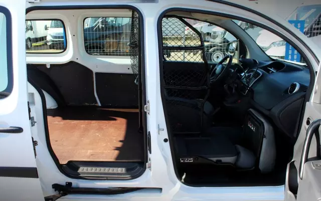 RENAULT Kangoo Maxi Van Furgon L2 