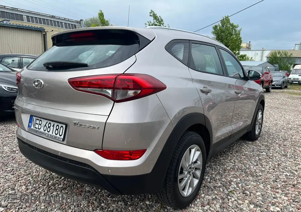 HYUNDAI Tucson 