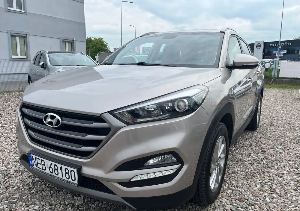 HYUNDAI Tucson 
