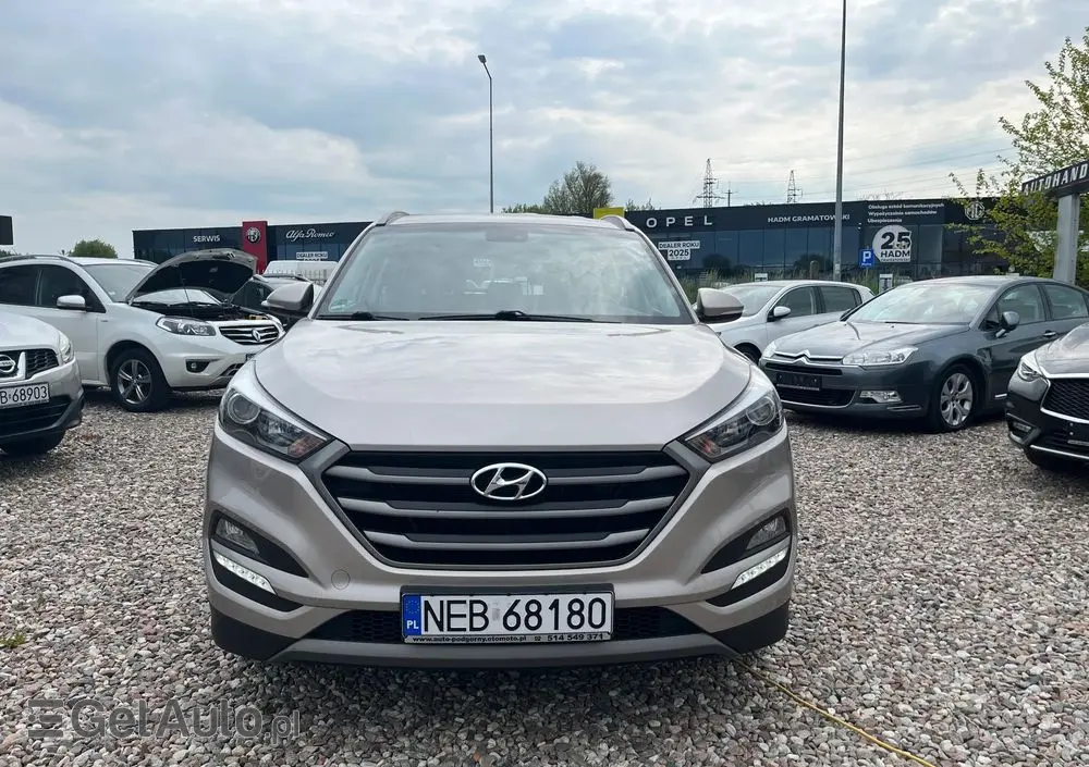 HYUNDAI Tucson 