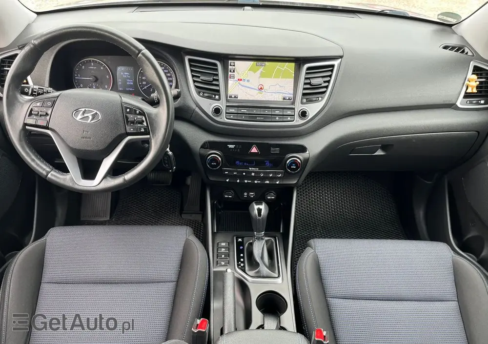 HYUNDAI Tucson 
