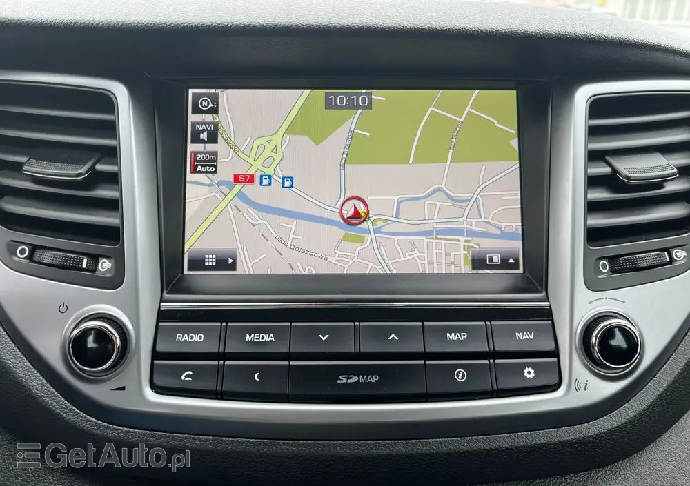 HYUNDAI Tucson 