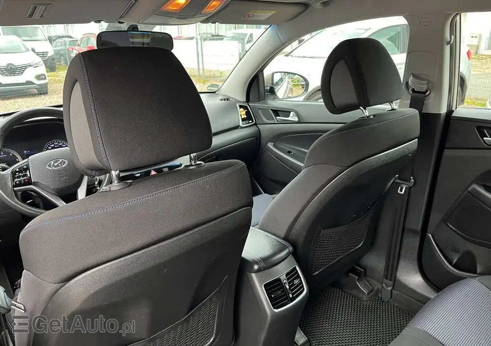 HYUNDAI Tucson 