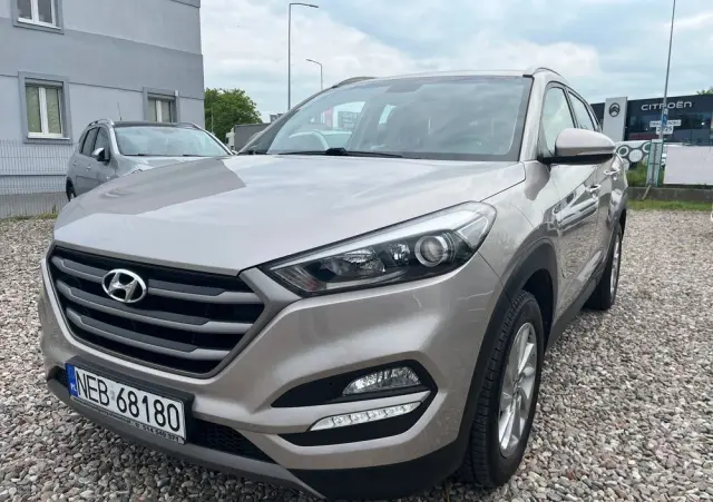 HYUNDAI Tucson 