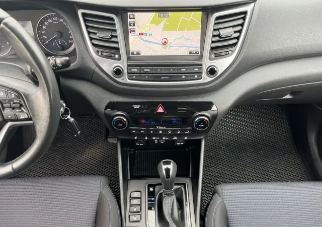 HYUNDAI Tucson 