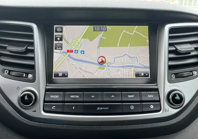 HYUNDAI Tucson 