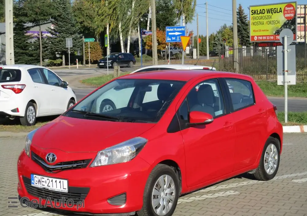 TOYOTA Yaris 1.0 Luna