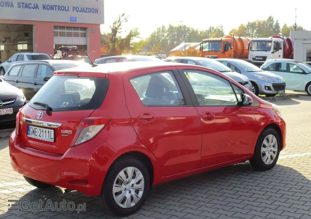 TOYOTA Yaris 1.0 Luna