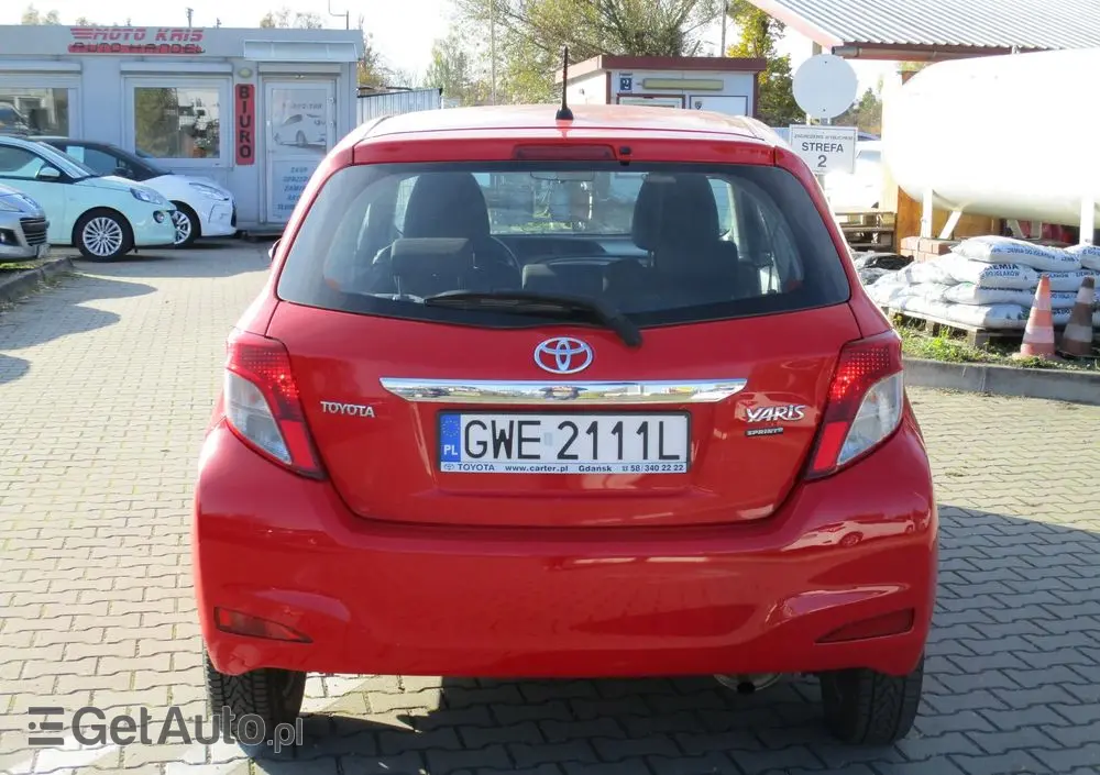 TOYOTA Yaris 1.0 Luna