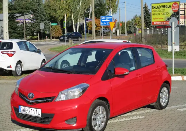 TOYOTA Yaris 1.0 Luna