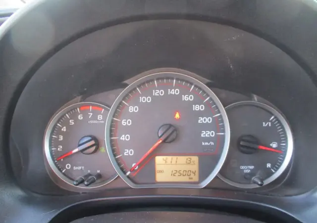 TOYOTA Yaris 1.0 Luna