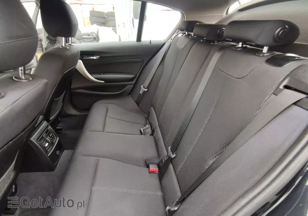 BMW Seria 1 116d Sport Line