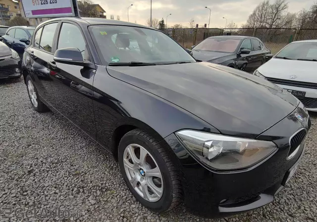 BMW Seria 1 116d Sport Line
