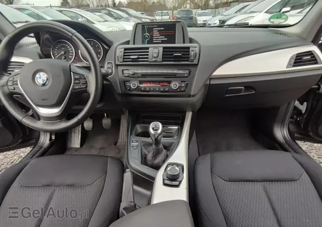 BMW Seria 1 116d Sport Line