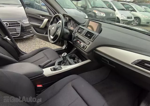 BMW Seria 1 116d Sport Line