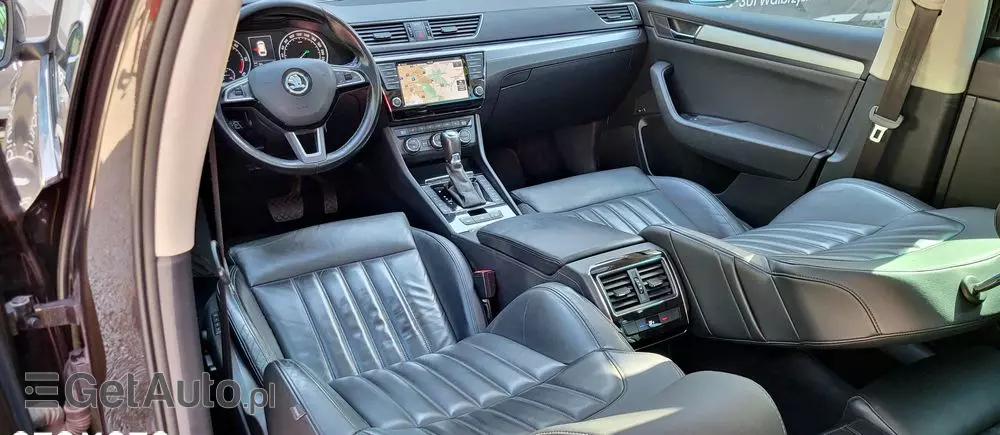 SKODA Superb 2.0 TDI 4x4 DSG Premium Edition